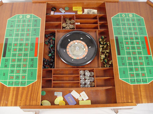 Italian Inlaid Wood Multi Game Table With Roulette, Checkers/Chess,  Backgammon